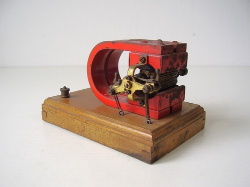 Antiker dampfmaschinen dynamo - antiker,