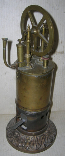 Uralte stehende dampfmaschine - uralte,