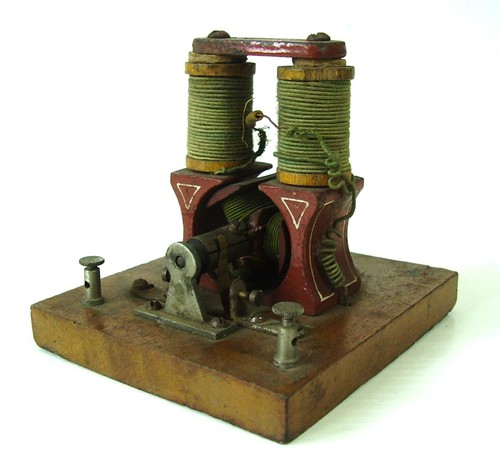 Antiker dampfmaschinen dynamo - dampfmaschinen,